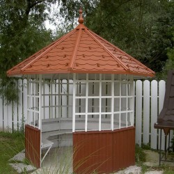 Pavilion mit Hosekra Blechdach Bobrek mit kleinen Giebelblech und Schneestoper.