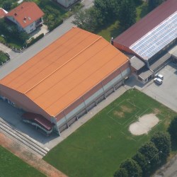 Sanacija telovadnice v Cerknici s sistemom Elektro Hosekra