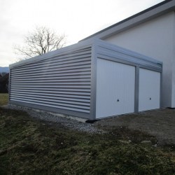 Siva dvojna garaža Hosekra
