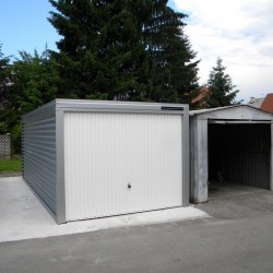 Srebrna enojna garaža Hosekra
