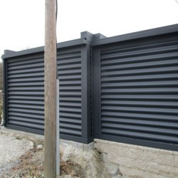 G240 Po naročilu izdelana garaža v antracit barvi z zamaknjenim delom