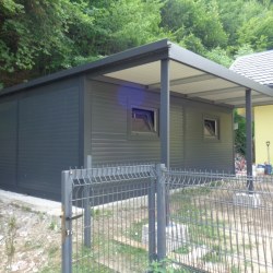 G90 Antracit montažna avtomobilska garaža z manjšim nadstreškom
