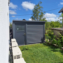 Funkcionalna montažna vrtna lopa