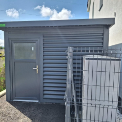 Funkcionalna montažna vrtna lopa