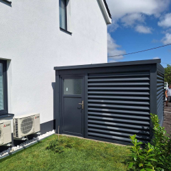 Funkcionalna montažna vrtna lopa