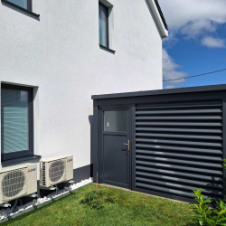 Funkcionalna montažna vrtna lopa