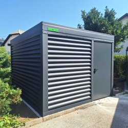 Funkcionalna montažna vrtna lopa