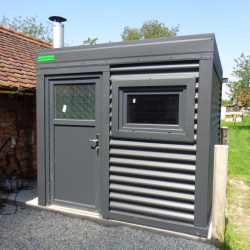 Funkcionalna montažna vrtna lopa