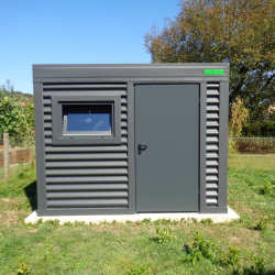 Funkcionalna montažna vrtna lopa