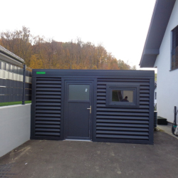 Kompaktna, elegantna kovinska vrtna lopa Hosekra v antracit barvi