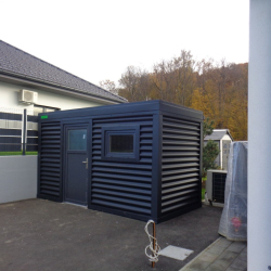 Moderna, robustna montažna vrtna lopa Hosekra v antracit barvi