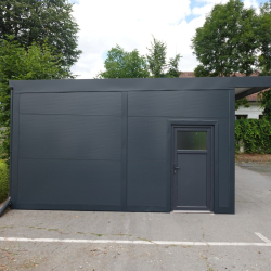 Večja kovinska lopa v antracit barvi