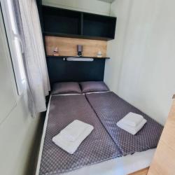 Spalnica v mobilni hišici Hosekra EKO+