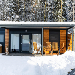 Zimska idila in hiška EKO+ v glamping resortu
