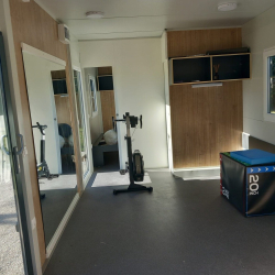 Hiška Panorama, preurejena v fitnes prostor