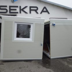 K110 Dvojni montažni kontejner Hosekra z belo obrobo