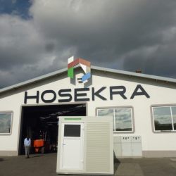 Manjši montažni kontejner Hosekra v beli barvi