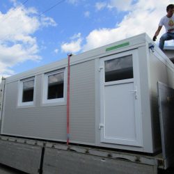 Osnovni kontejner Hosekra pripravljen za dostavo