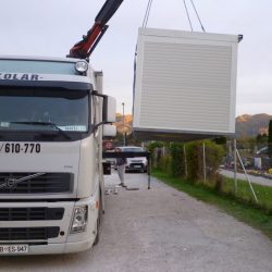 Razkladanje osnovnega kontejnerja Hosekra