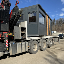 Transport antracit kontejnerja Hosekra