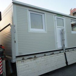 Bel Hosekra kovinski kontejner  pripravljen za transport