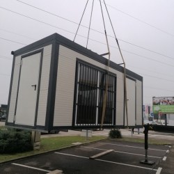 Postavitev Hosekra požarno varnega kontejnerja z dvigalom