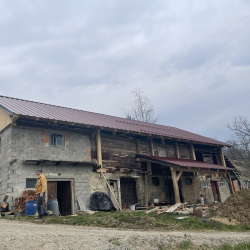 Sanacija objekta z novo kritino Hosekra