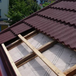 Montaža strešne folije pod kritino